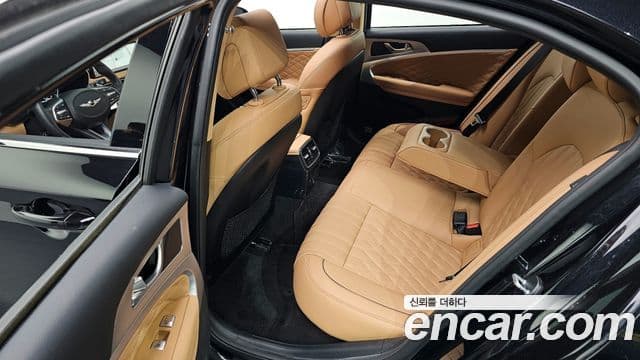 Genesis The / новый New G70 슈팅브레이크, 2023 11