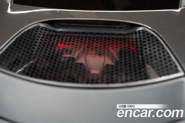 맥라렌 720S 4.0 купе, 2018 10