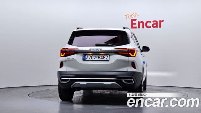 Kia Seltos Signature, 2022 4