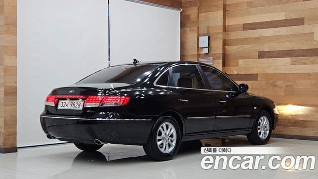 Hyundai Grandeur New Luxury LPI Q270 для людей с инвалидностью, 2009 2