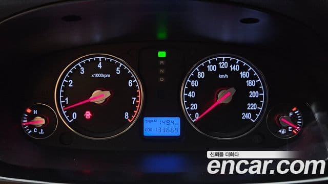 Hyundai Grandeur New Luxury LPI Q270 для людей с инвалидностью, 2009 11