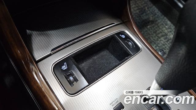 Hyundai Grandeur New Luxury LPI Q270 для людей с инвалидностью, 2009 16