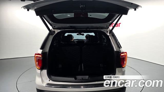 Ford Explorer 5세대, 2018 20