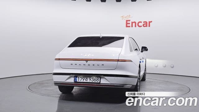Hyundai Grandeur гибрид (GN7) Premium, 2023 4