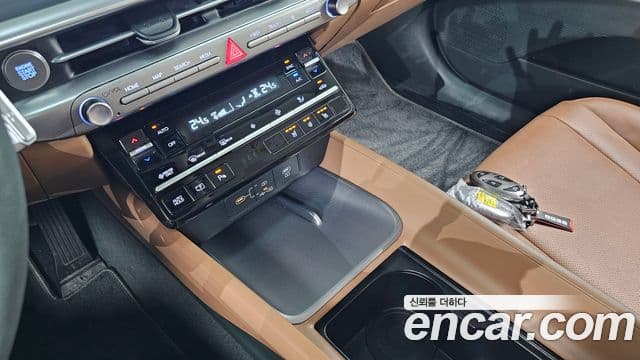 Hyundai Grandeur гибрид (GN7) Premium, 2023 19