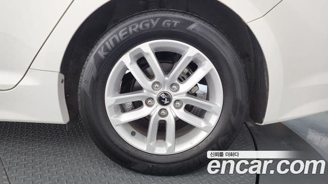 Kia K5 LPI Deluxe, 2013 все фото