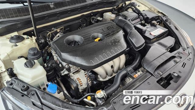 Kia K5 LPI Deluxe, 2013 6