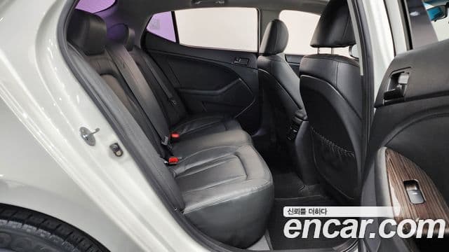 Kia K5 LPI Deluxe, 2013 12