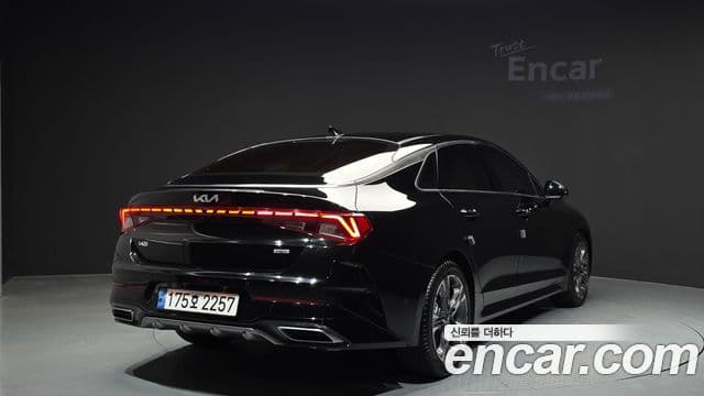 Kia K5 гибрид 3세대 Signature, 2023 2
