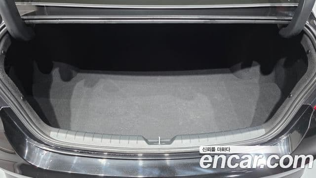 Kia K5 гибрид 3세대 Signature, 2023 20