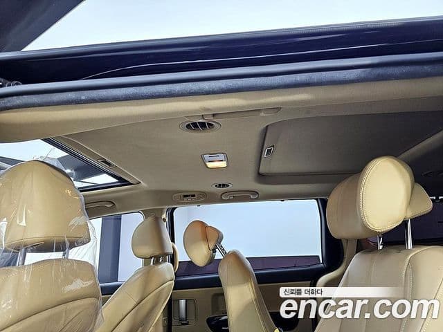 Kia All New Carnival VIP, 2016 14