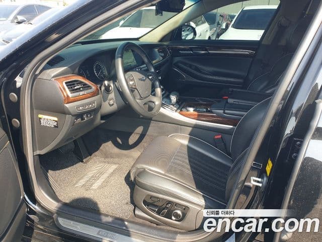 Genesis EQ900 Prestige, 2016 6