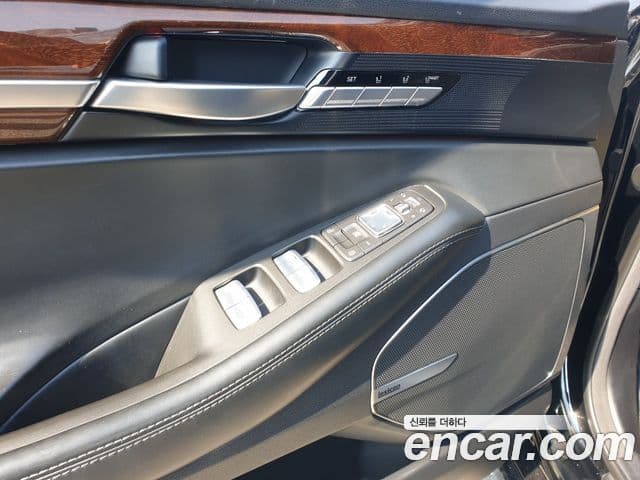 Genesis EQ900 Prestige, 2016 7