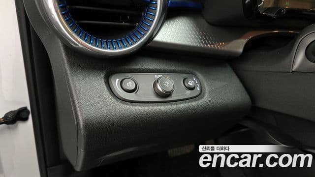 Chevrolet(GM대우) Trax кроссовер 1.2 LT, 2024 17