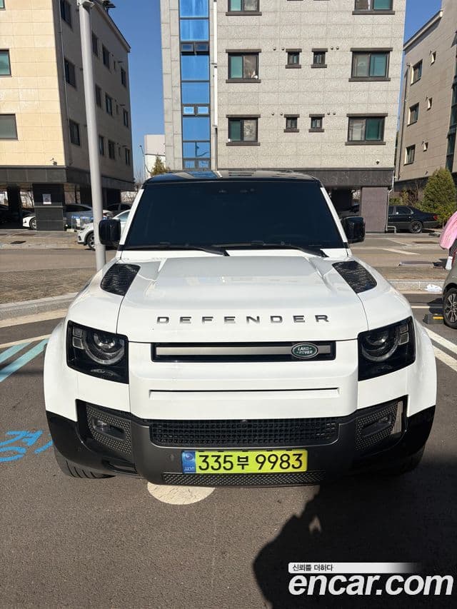 Land Rover Defender (L663) 130 D300 X-Dynamic HSE, 2023 1
