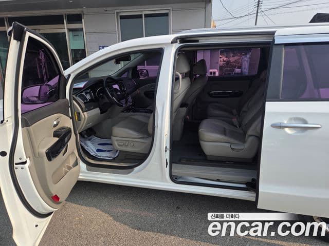Kia All New Carnival Prestige, 2016 13