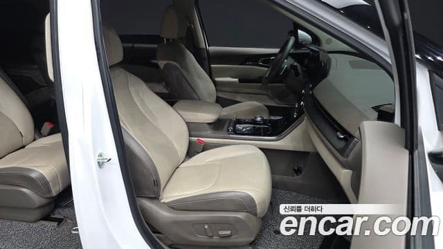 Kia Carnival 4세대 Signature, 2021 11