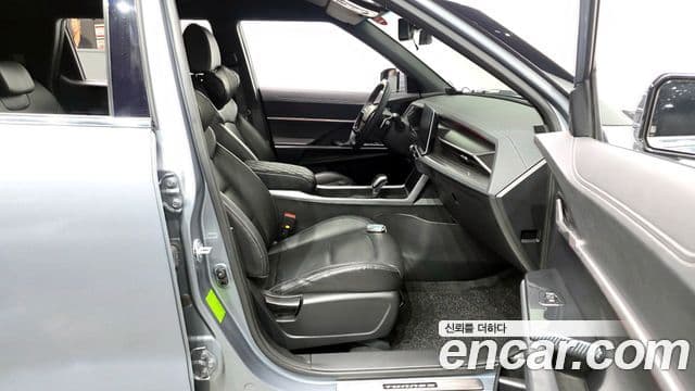 KG모빌리티(SsangYong) Torres T7, 2023 11