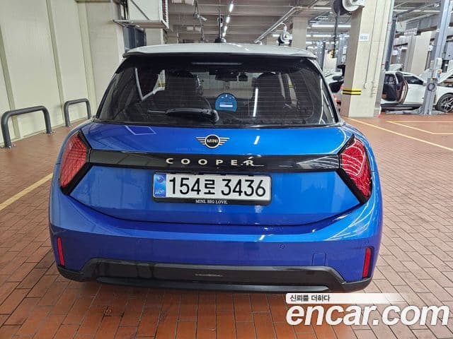Mini Cooper C 4세대 Classic, 2025 3
