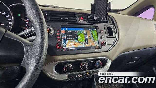 Kia All New Pride Smart, 2014 17