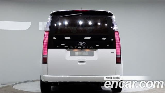 Hyundai Staria Inspiration, 2022 4