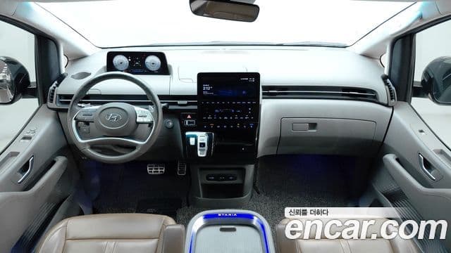 Hyundai Staria Inspiration, 2022 10