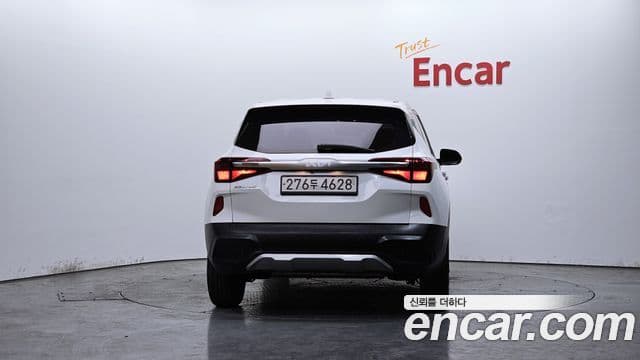 Kia Seltos Trendy, 2023 4