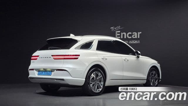 Genesis electrified GV70 e-AWD, 2022 2