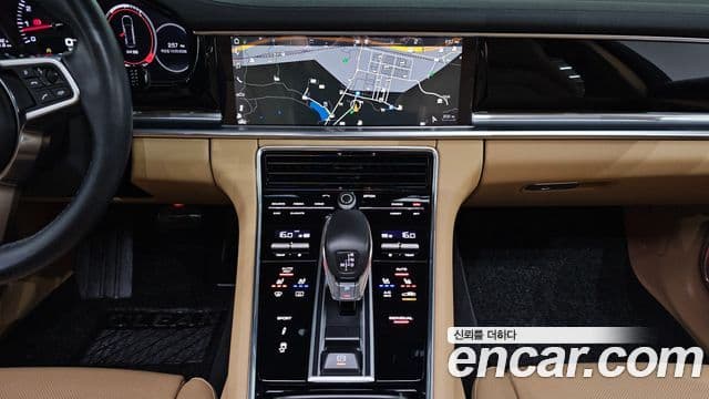 Porsche Panamera (971), 2018 14