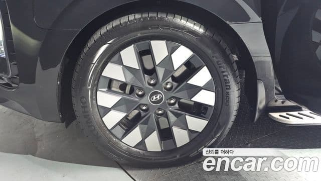 Hyundai Staria Inspiration, 2022 все фото