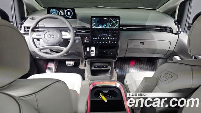 Hyundai Staria Inspiration, 2022 7