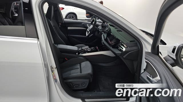 Audi A5 (B10) 40 TFSI Quattro S Line, 2025 11