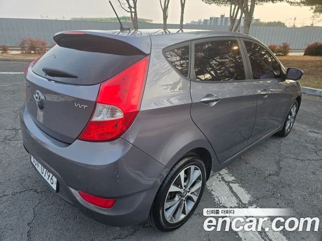 Hyundai Accent(новый кузов / новое поколение) Premium, 2016 4