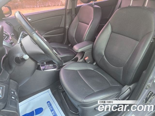 Hyundai Accent(новый кузов / новое поколение) Premium, 2016 11