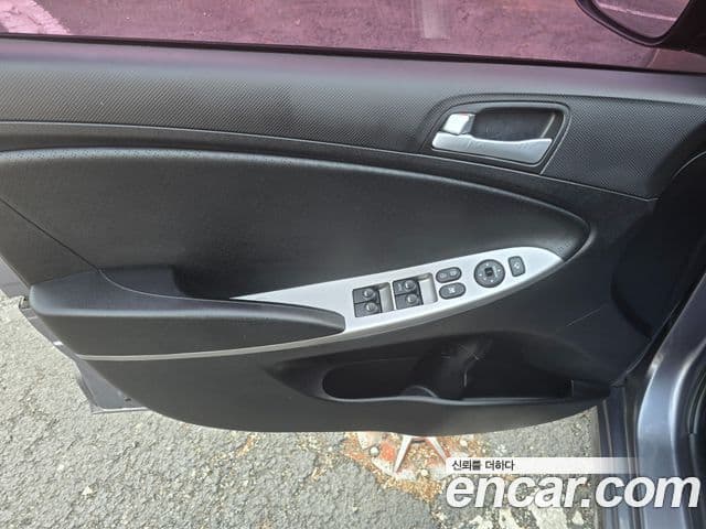 Hyundai Accent(новый кузов / новое поколение) Premium, 2016 19