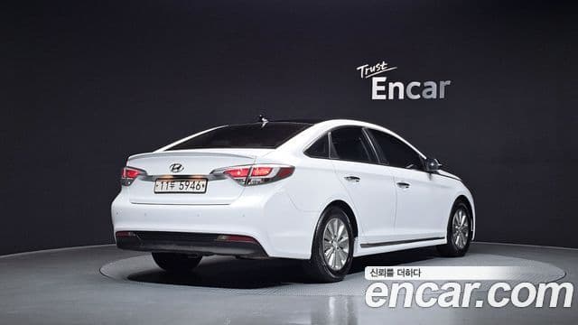 Hyundai LF Sonata гибрид Modern, 2016 2