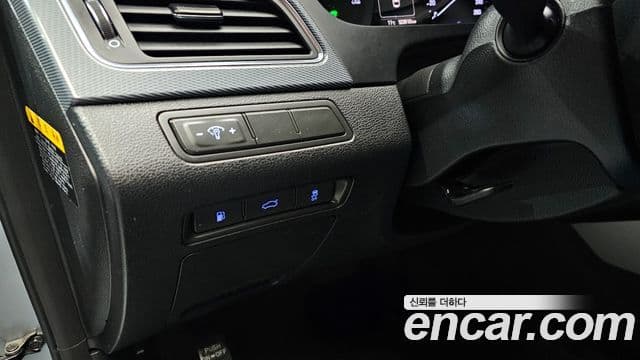 Hyundai LF Sonata гибрид Modern, 2016 16