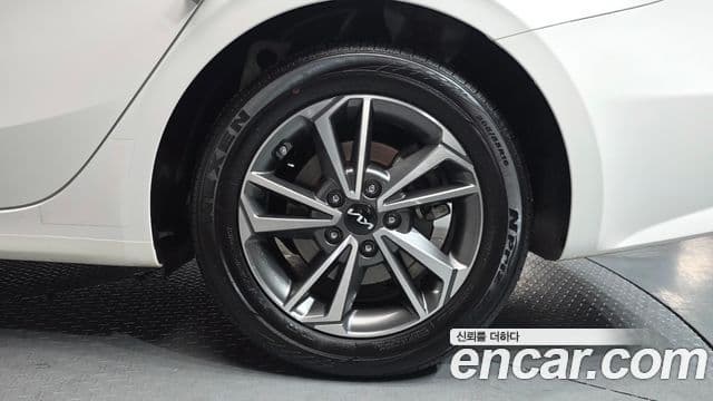 Kia The / новый New K3 2세대 Prestige, 2023 все фото