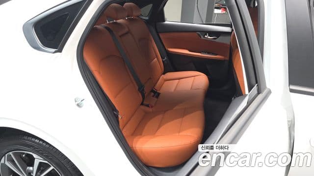 Kia The / новый New K3 2세대 Prestige, 2023 12