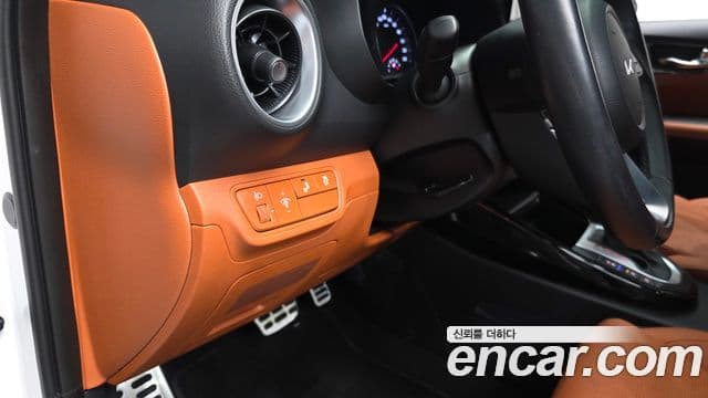 Kia The / новый New K3 2세대 Prestige, 2023 19