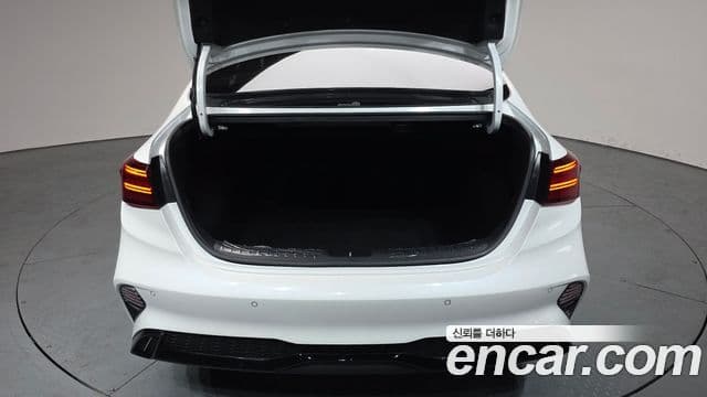 Kia The / новый New K3 2세대 Prestige, 2023 20