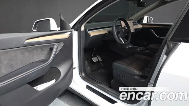 Tesla модель Y, 2023 10