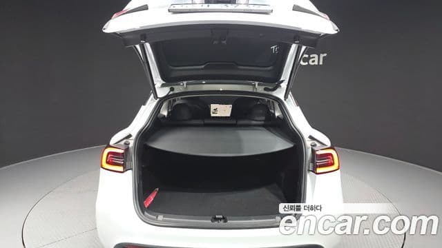 Tesla модель Y, 2023 20