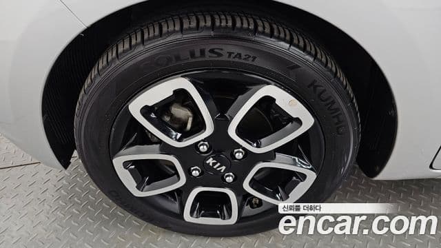 Kia The / новый New Ray Prestige, 2018 все фото