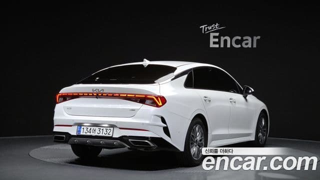 Kia K5 гибрид 3세대 Signature, 2023 2