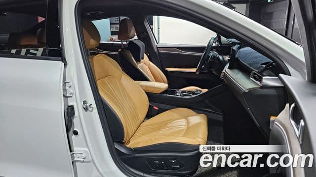 Kia K5 гибрид 3세대 Signature, 2023 10