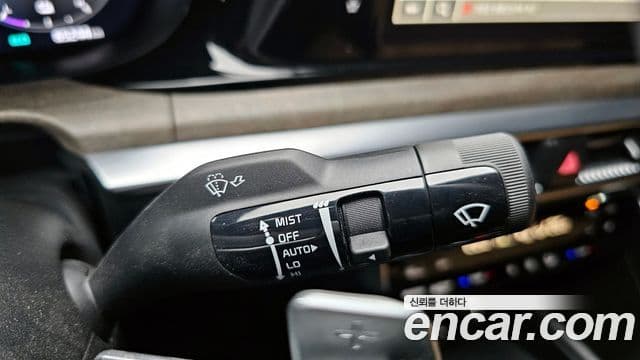 Kia K5 гибрид 3세대 Signature, 2023 16