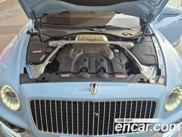 Bentley Flying Spur 3세대 4.0 Azure, 2023 6