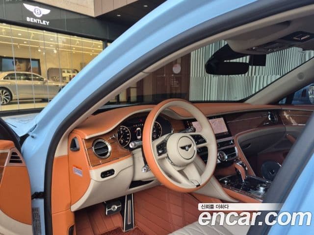 Bentley Flying Spur 3세대 4.0 Azure, 2023 7