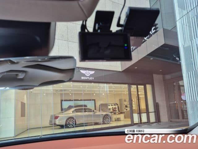 Bentley Flying Spur 3세대 4.0 Azure, 2023 12